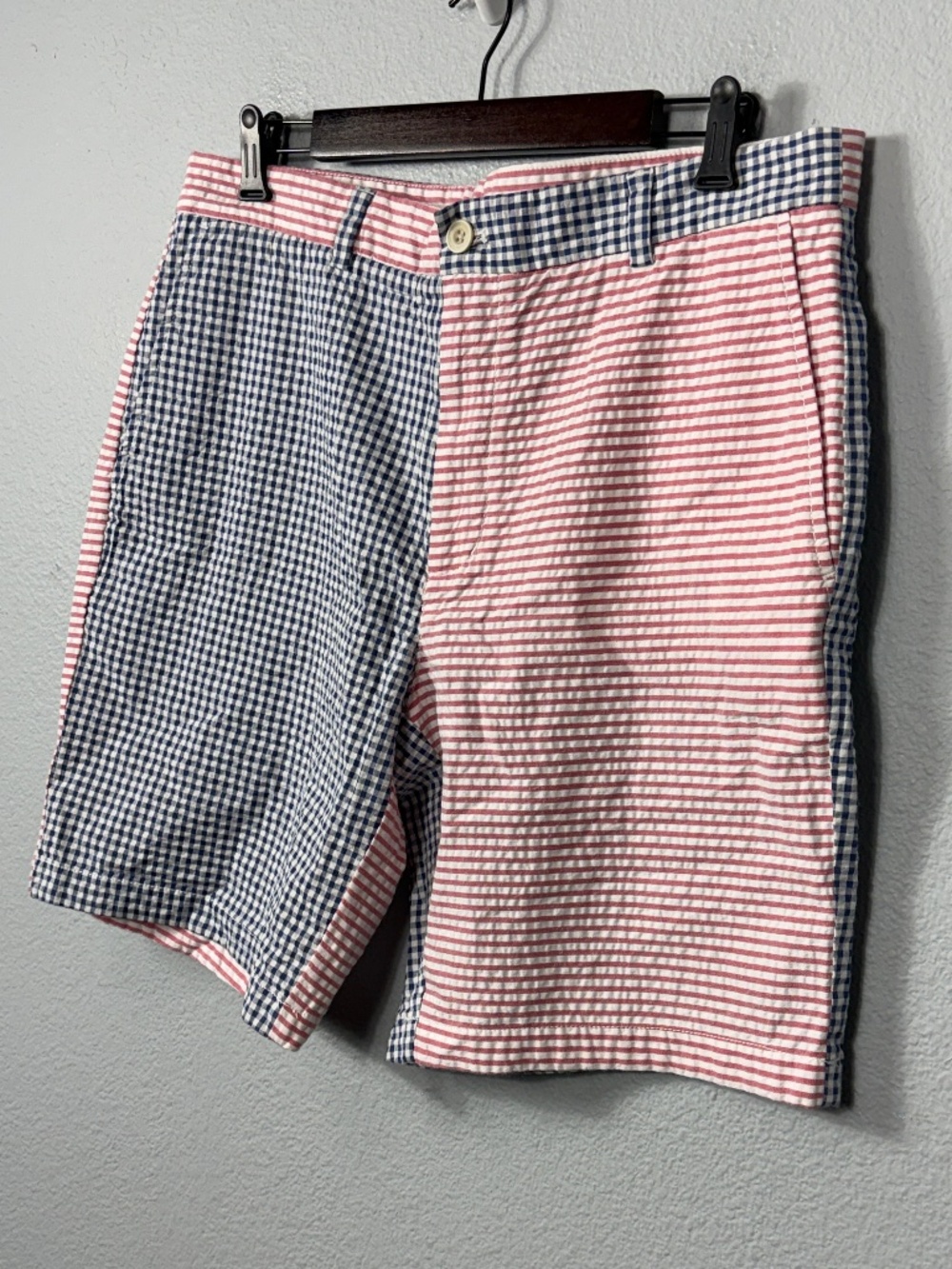 Vineyard Vine Men's Breaker Seersucker Colorful Shorts